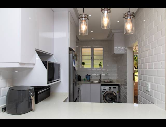 2 BEDROOM APARTMENT FOR SALE IN MORNINGSIDE